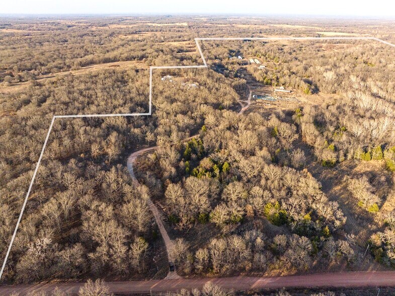 368100 E 1010 Rd, Boley, OK à vendre - Photo du bâtiment - Image 1 de 24