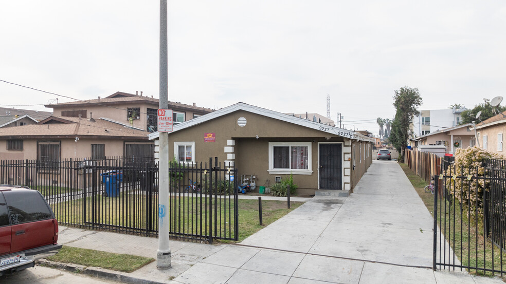 9227 Maie Ave, Los Angeles, CA à vendre - Photo du b timent - Image 1 de 1