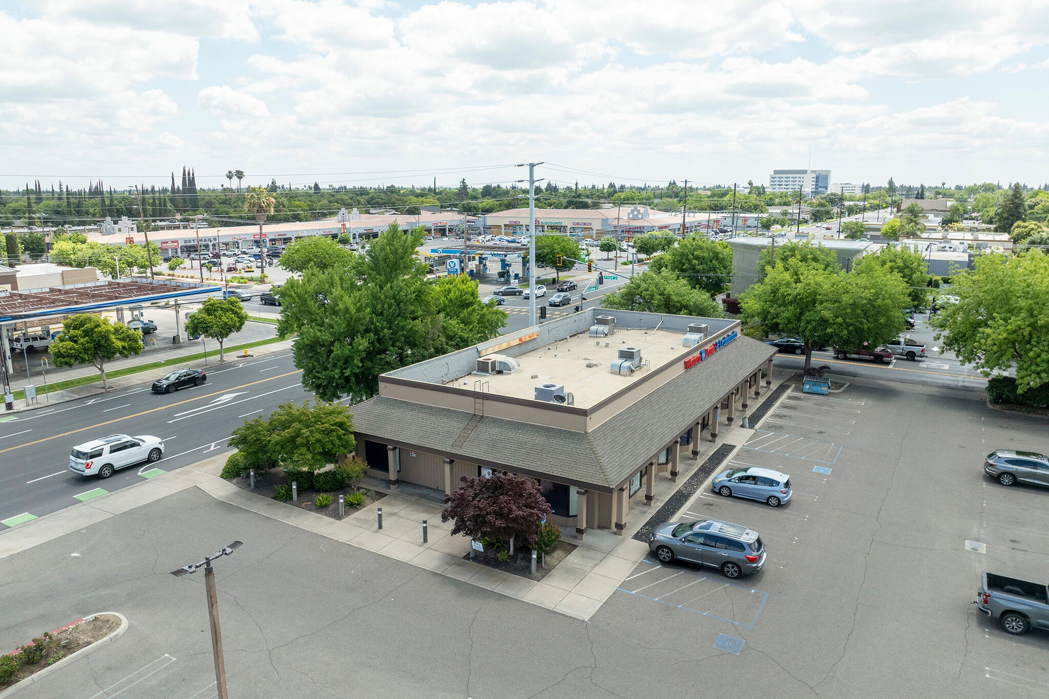 2605 Coffee Rd, Modesto, CA for lease Primary Photo- Image 1 of 8