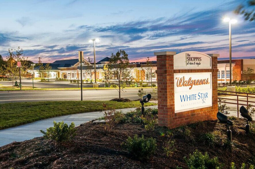 711-761 E Main St, Purcellville, VA à louer - Photo du bâtiment - Image 2 de 8