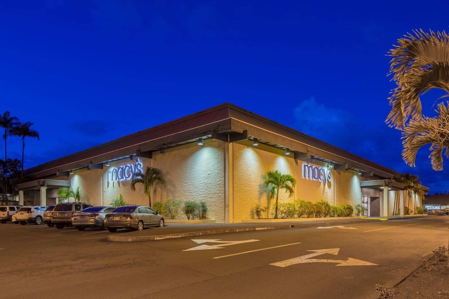 111 E Puainako St, Hilo, HI à louer Photo principale- Image 1 de 15