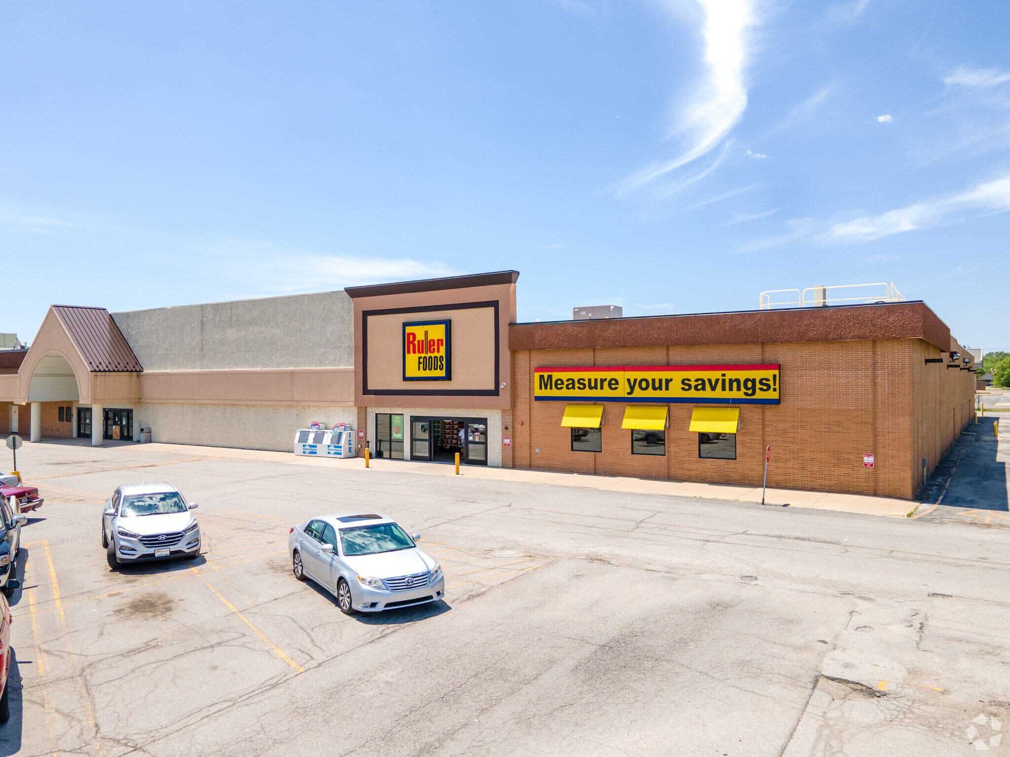 6100-6180 Broadway, Merrillville, IN à louer Photo principale- Image 1 de 14