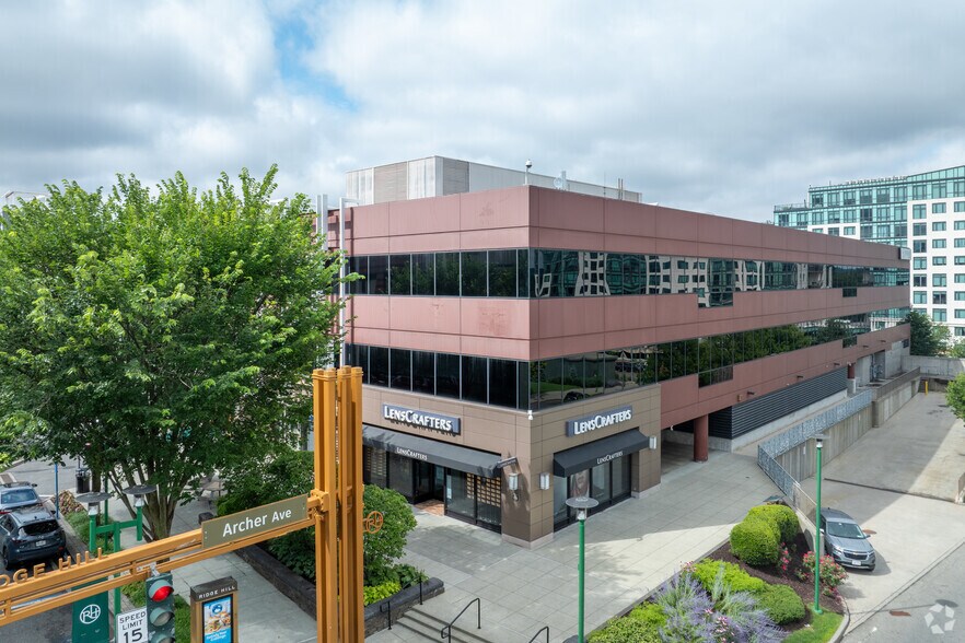 73 Market St, Yonkers, NY à louer - Photo principale - Image 1 de 26