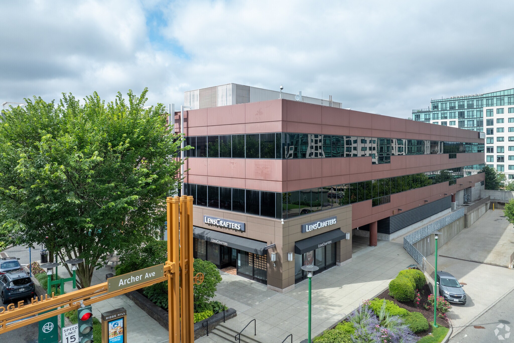 73 Market St, Yonkers, NY for lease Primary Photo- Image 1 of 27