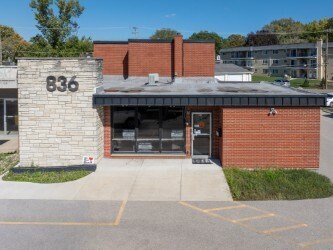 836 S Northwest Hwy, Barrington, IL à vendre - Photo principale - Image 1 de 7