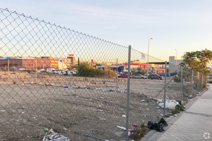 Calle Guadalcanal, 44, Madrid, Madrid for sale - Building Photo - Image 2 of 2