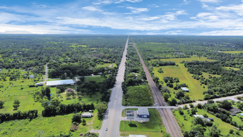 19629 E Highway 6, Alvin, TX à vendre - Photo du bâtiment - Image 3 de 23