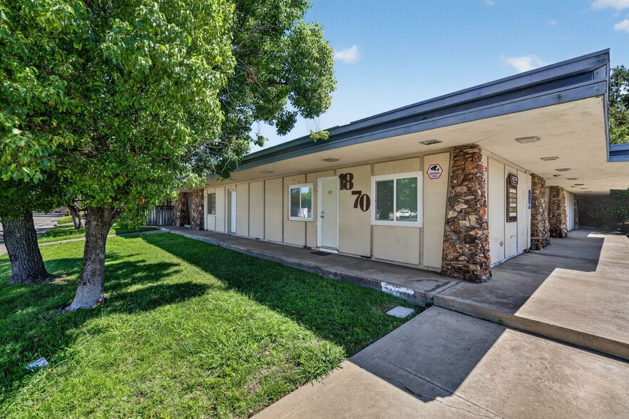 1870 Avondale Ave, Sacramento, CA for sale - Building Photo - Image 2 of 22