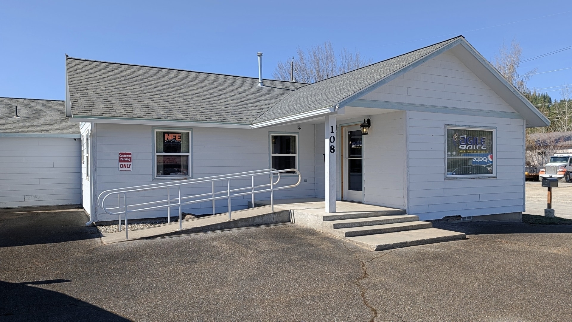 108 N Division St, Pinehurst, ID for sale Primary Photo- Image 1 of 22