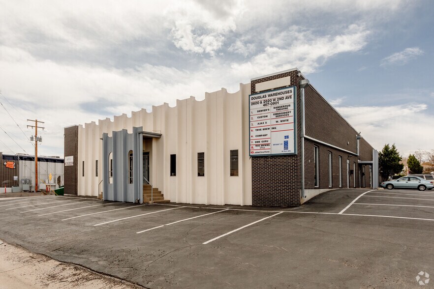 2600 W 2nd Ave, Denver, CO à louer - Photo du bâtiment - Image 3 de 12