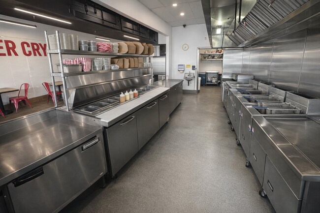 Plus de détails pour 14503-14519 Sherman Way, Van Nuys, CA - Commerce de détail à louer