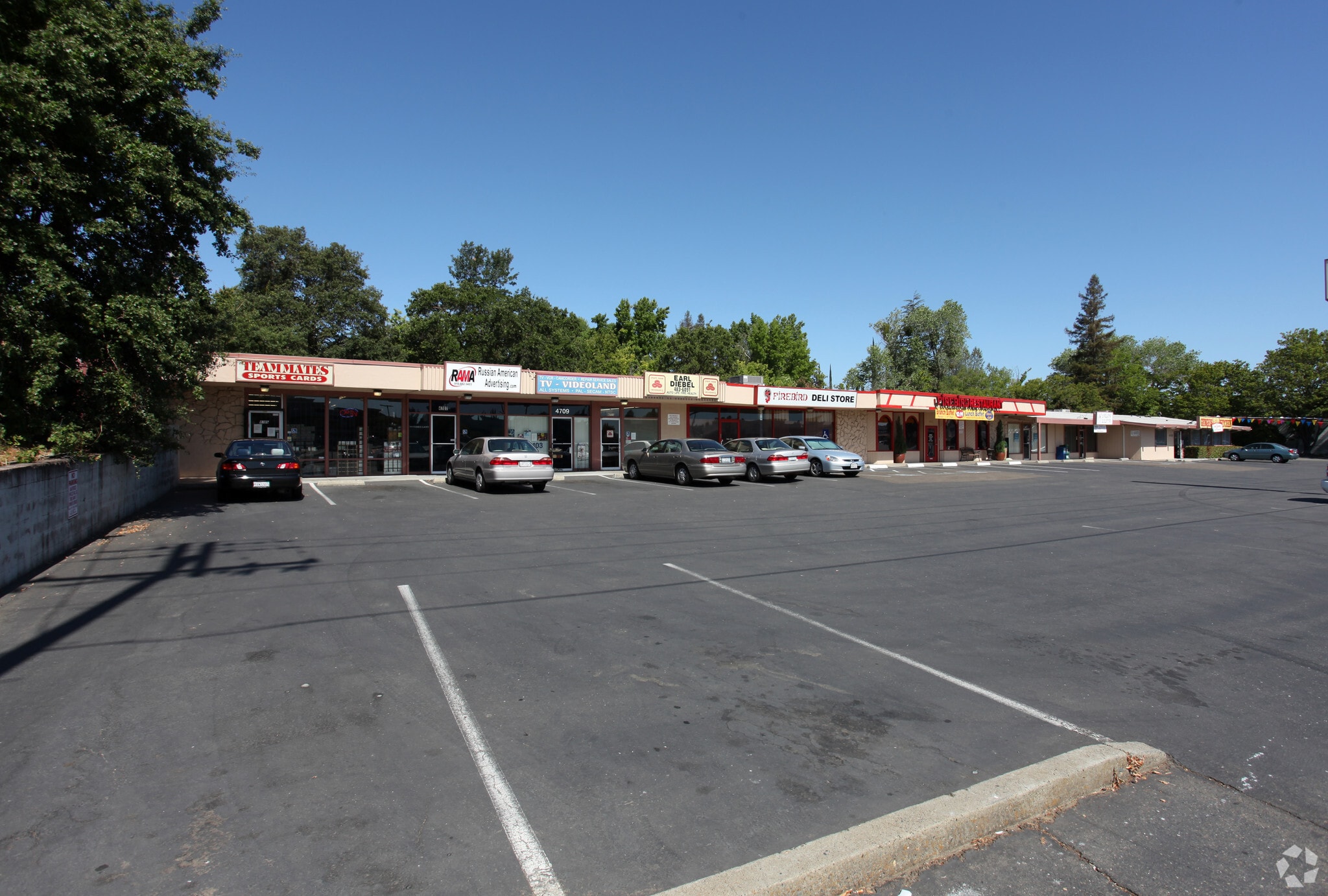 4705-4725 Manzanita Ave, Carmichael, CA for lease Primary Photo- Image 1 of 4
