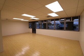 3100 19th St, Bakersfield, CA à louer Photo intérieure- Image 1 de 8