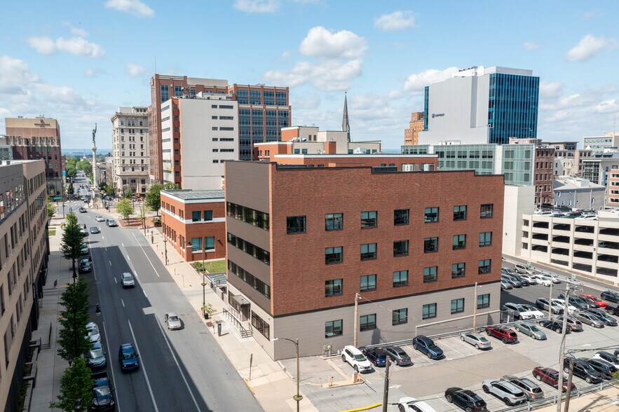 33-41 S 7th St, Allentown, PA à louer - Photo du bâtiment - Image 2 de 4