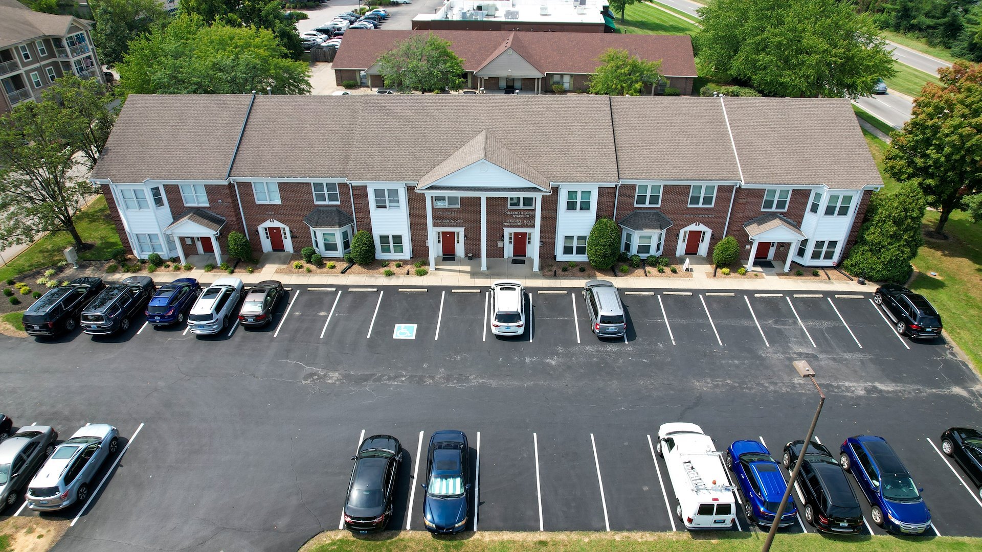 2821 S Hurstbourne Pky, Louisville, KY à vendre Photo du bâtiment- Image 1 de 7