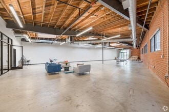 12820 Panama St, Los Angeles, CA à louer Photo intérieure- Image 2 de 5