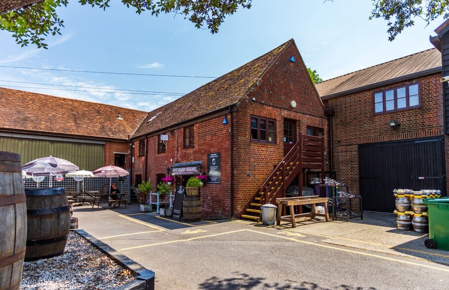 Ringwood Brewery Hampshire portfolio of 2 properties for sale on LoopNet.ca - Building Photo - Image 2 of 2