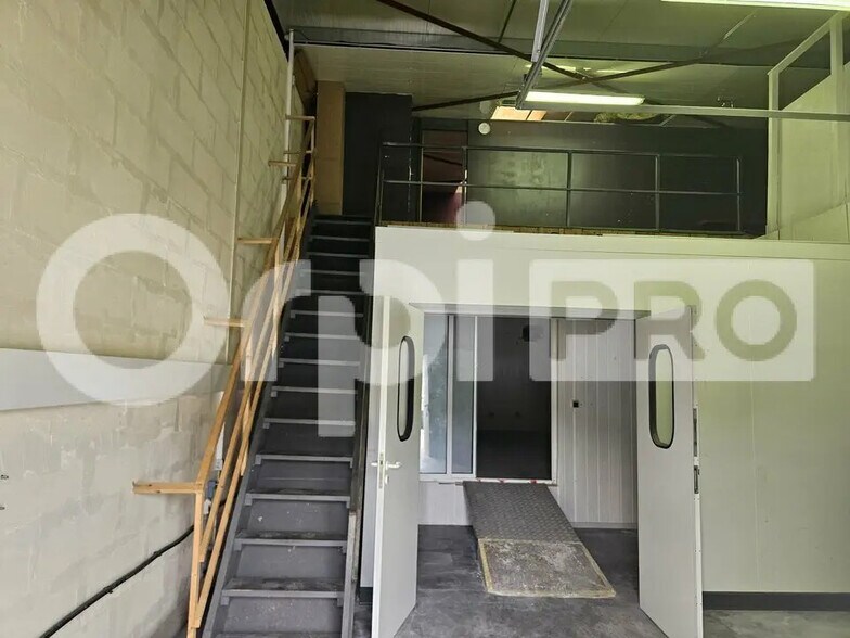 Flex in Cestas for lease - Interior Photo - Image 2 of 11