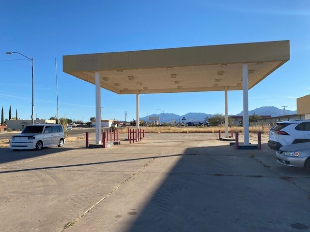 217 N Huachuca Blvd, Huachuca City, AZ à vendre - Photo du bâtiment - Image 2 de 17