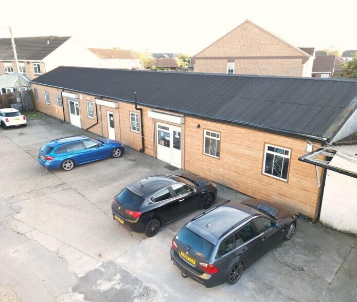 17-19 Westfield Industrial Estate, Gosport à vendre - Photo du bâtiment - Image 1 de 3