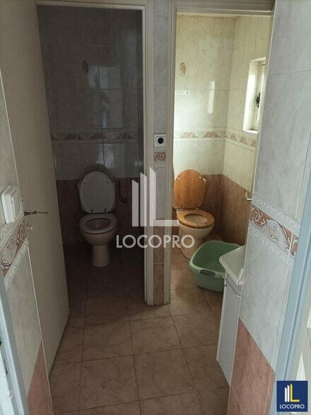 Retail in Cagnes-sur-Mer for sale - Interior Photo - Image 2 of 14