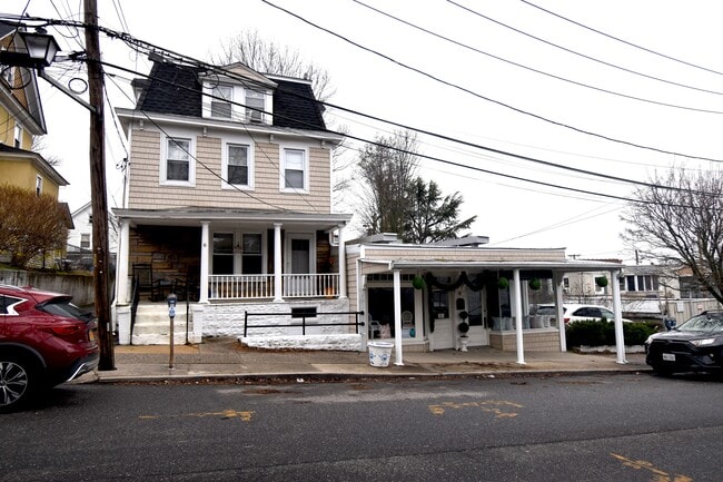 More details for 6 Carlton Ave, Port Washington, NY - Retail for Lease