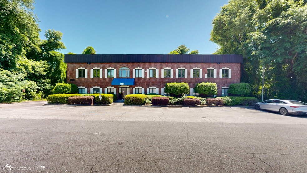 1686 Roswell Rd, Marietta, GA à vendre - Photo du bâtiment - Image 3 de 30