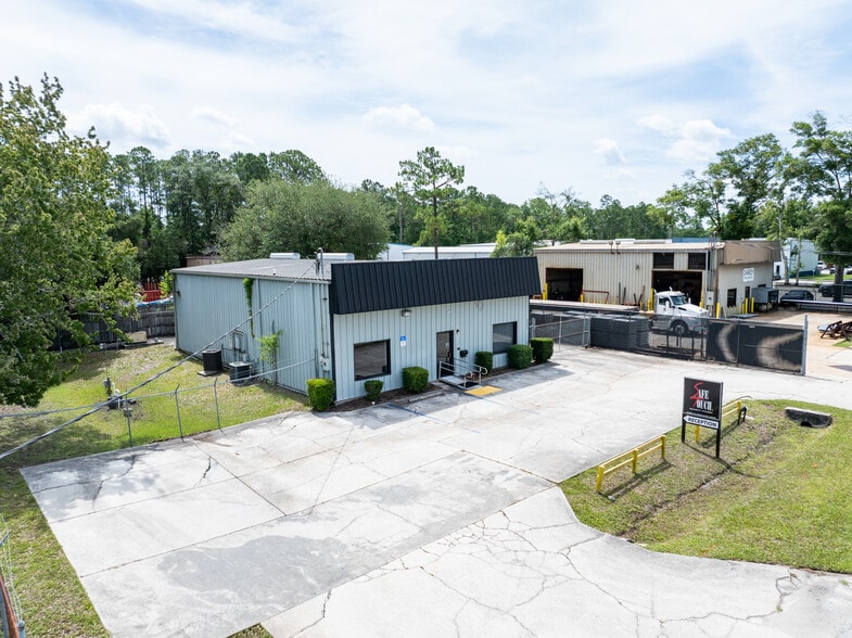 9555 Sunbeam Center Dr, Jacksonville, FL for sale - Building Photo - Image 3 of 12
