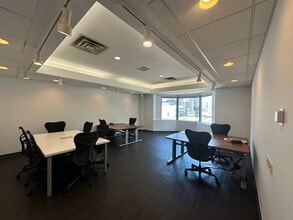 101 W Grand Ave, Chicago, IL for lease Interior Photo- Image 2 of 2