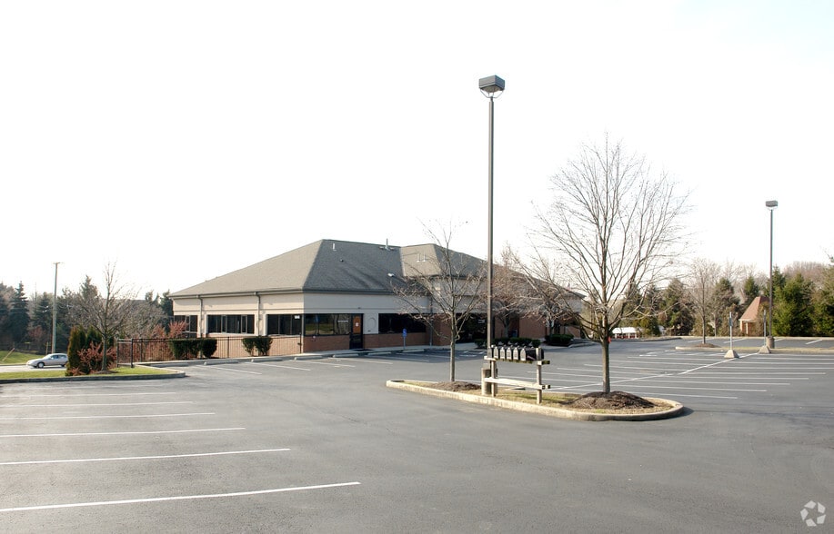 1245 Sunbury Rd, Westerville, OH à louer - Photo du bâtiment - Image 2 de 13