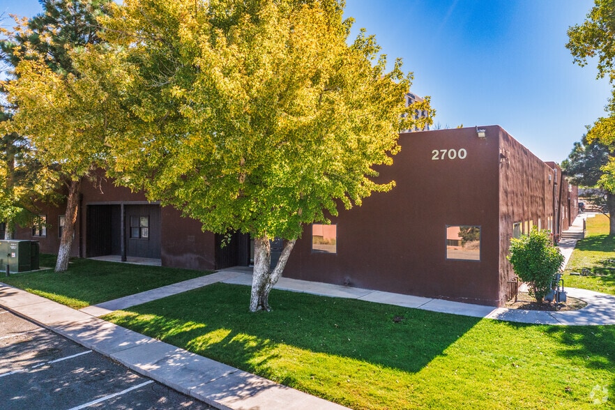 2700 Yale Blvd SE, Albuquerque, NM for lease - Primary Photo - Image 1 of 18