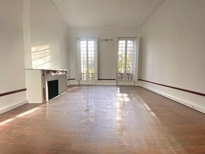 Cours Joseph Thierry, Marseille à louer Photo intérieure- Image 1 de 7