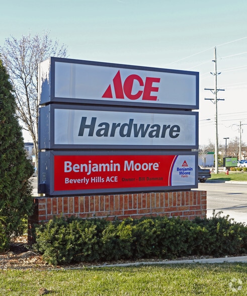 31150-31190 Southfield Rd, Beverly Hills, MI for lease - Building Photo - Image 3 of 11