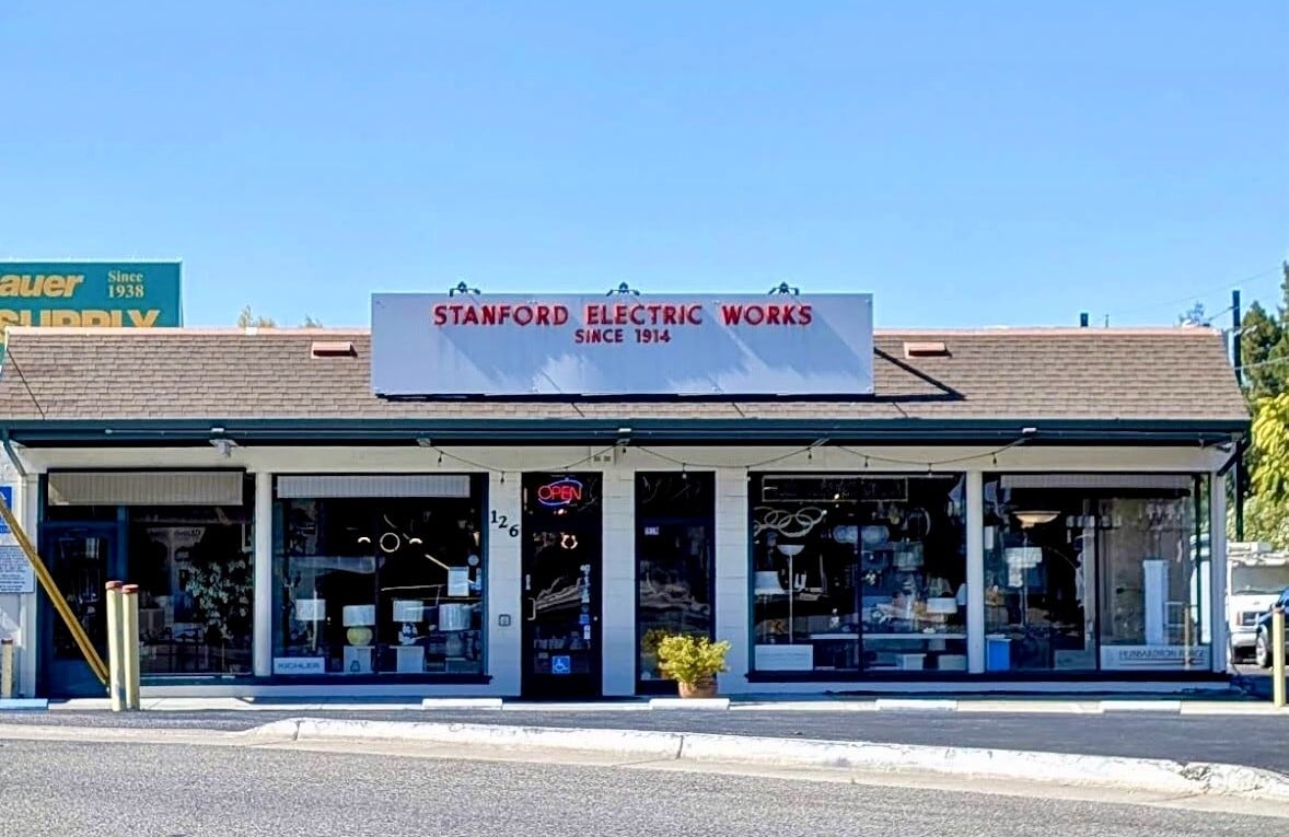 126 San Antonio Cir, Mountain View, CA for lease Primary Photo- Image 1 of 7