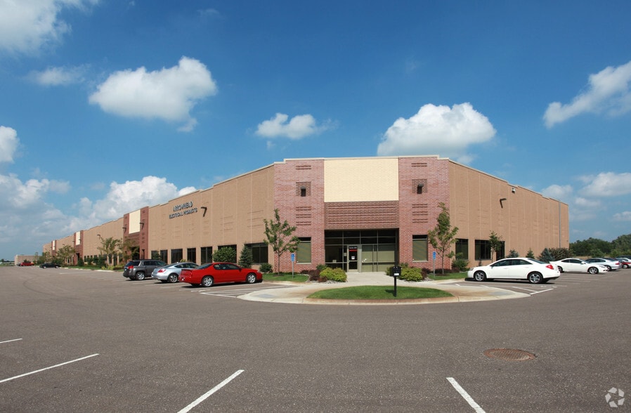 3787 95th Ave NE, Blaine, MN à louer - Photo du bâtiment - Image 2 de 9