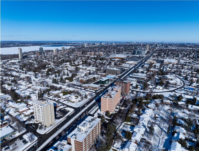 2330 Carling Ave, Ottawa, ON à vendre - Aérien - Image 1 de 16