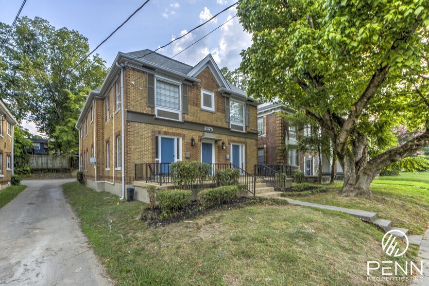 2375 Forrest Ave, Memphis, TN à vendre - Photo du bâtiment - Image 3 de 59