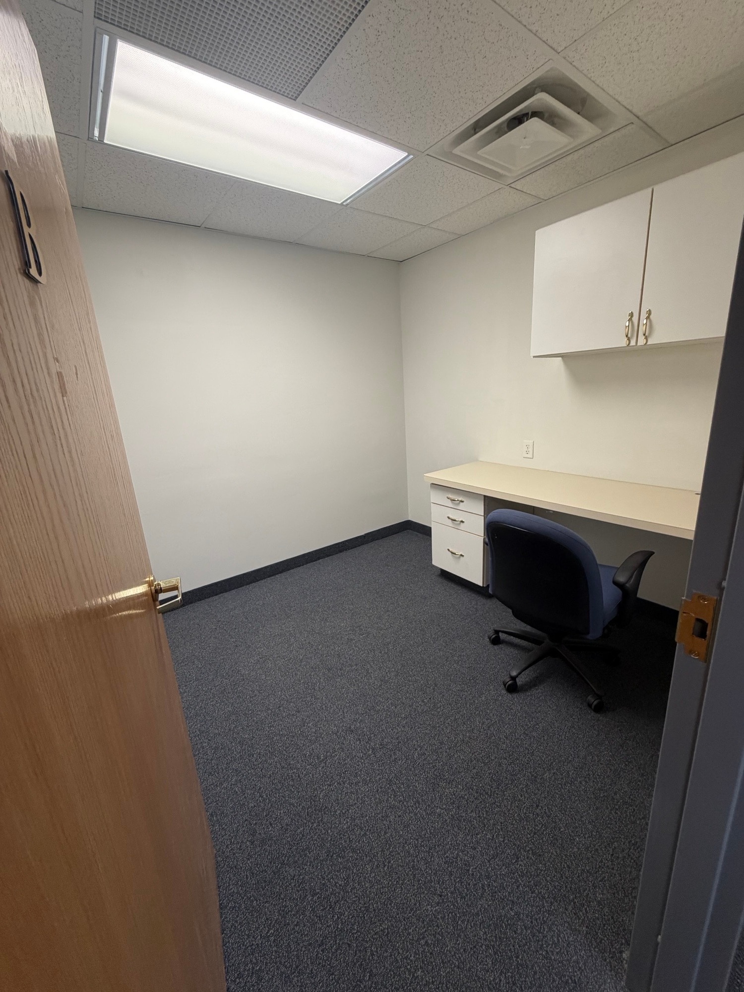 401 Penbrooke Dr, Penfield, NY for lease Interior Photo- Image 1 of 2