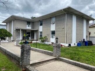 Plus de détails pour 63 Titus Ave, Staten Island, NY - Multi-résidentiel à vendre