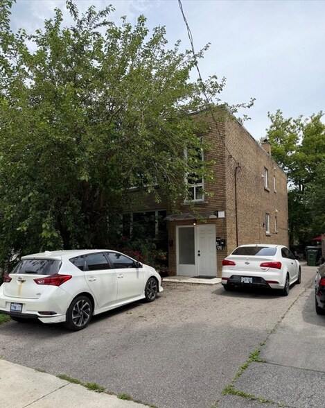 43 Morgan Av, Toronto, ON à vendre - Photo du bâtiment - Image 2 de 2