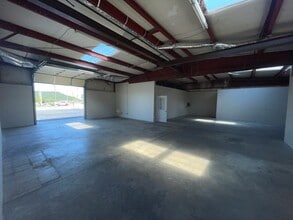 2422-2424 W 41st St, Tulsa, OK à louer Photo du bâtiment- Image 1 de 7