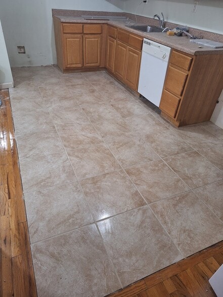 473 Clinton Ave, Newark, NJ for sale - Building Photo - Image 3 of 6