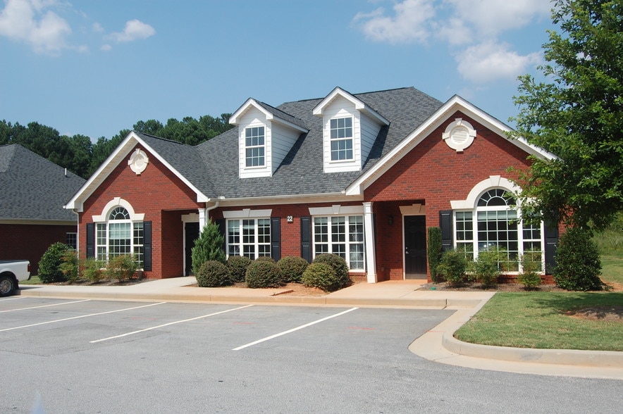 2795 Main St, Snellville, GA for lease - Primary Photo - Image 1 of 44