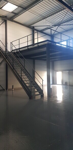 Flex in Signes for sale - Interior Photo - Image 2 of 5