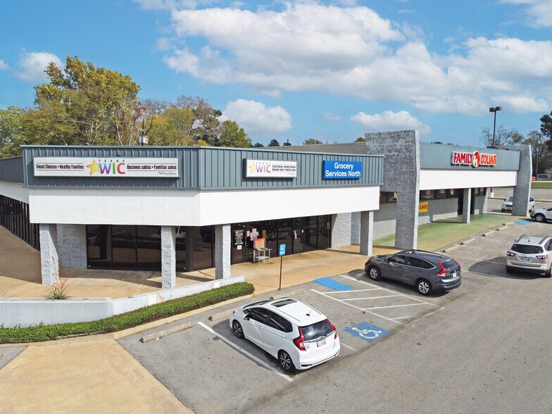 2430 S High St, Longview, TX à louer - Photo du bâtiment - Image 3 de 5