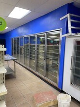 710 E Sublett Rd, Arlington, TX à louer Photo intérieure- Image 1 de 11