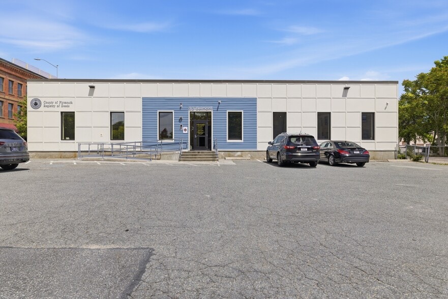 32 Belmont St, Brockton, MA à louer - Photo principale - Image 1 de 28