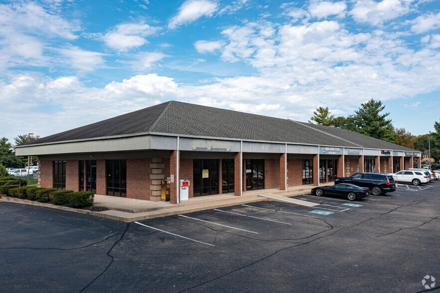 640-670 Wessel Dr, Fairfield, OH for lease - Building Photo - Image 1 of 5