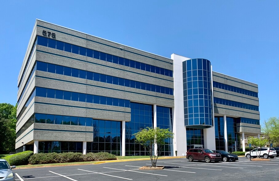 575 Professional Dr, Lawrenceville, GA à louer - Photo du bâtiment - Image 1 de 2