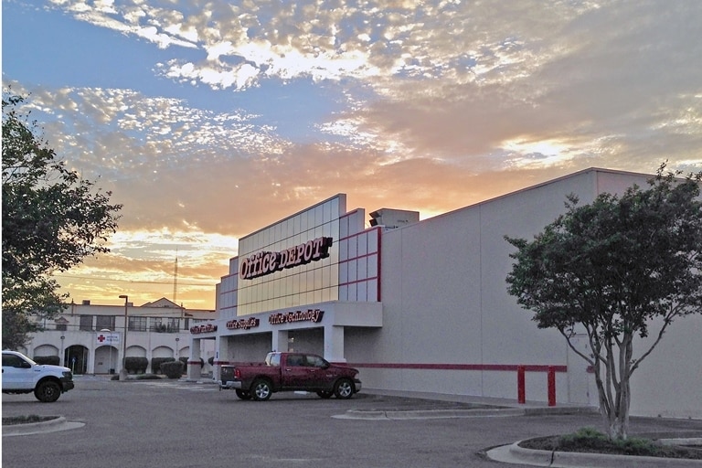 1737 S Staples St, Corpus Christi, TX à vendre - Photo du bâtiment - Image 3 de 5